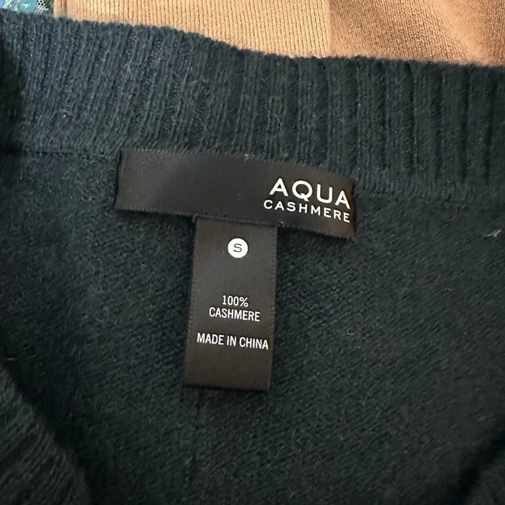 Small Aqua Hunter Green Cashmere Sweater - Picture 3 of 3